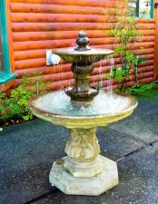 #1558 Chelsea Garden Fountain with Step.jpg