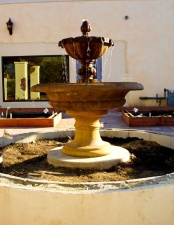 Fontana Grande with Chateau middle tier.jpg