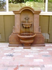 #1063 Flaminia Wall Fountain