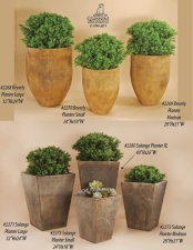 Planters & Urns