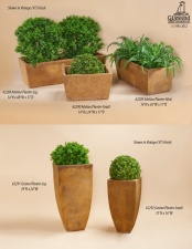 Planters & Urns