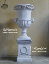 Planters & Urns