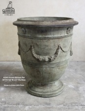 Planters & Urns